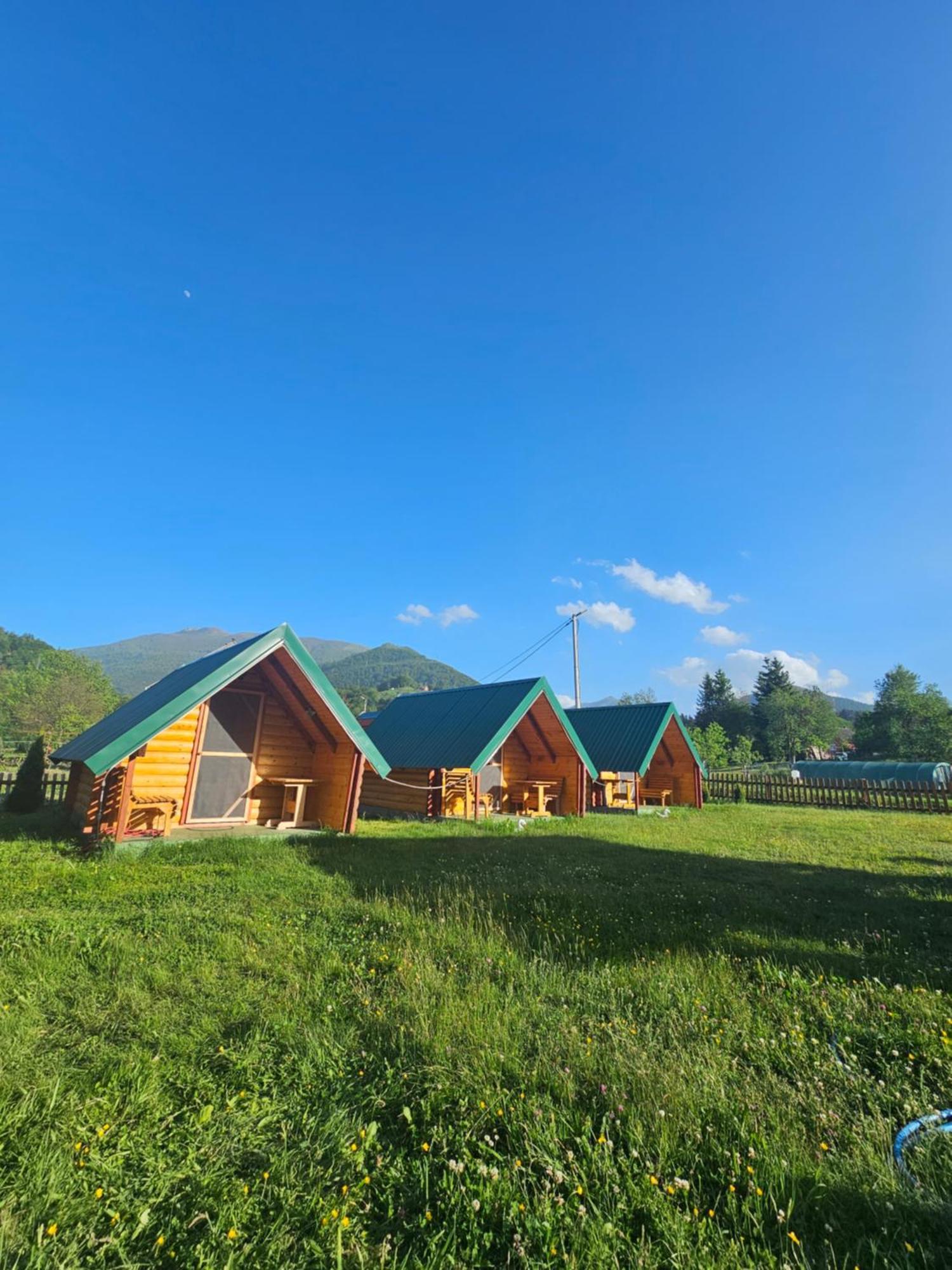 Konaci Oceva Zemlja Bungalovi Konaci Oceva Zemlja Vikendica Mojkovac Dış mekan fotoğraf