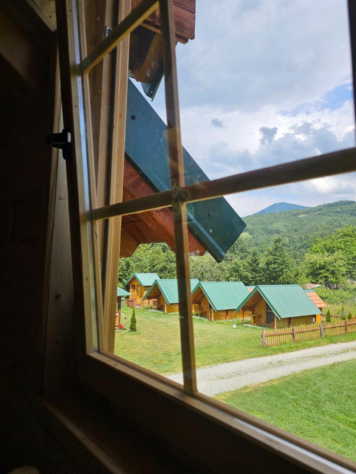 Konaci Oceva Zemlja Bungalovi Konaci Oceva Zemlja Vikendica Mojkovac Dış mekan fotoğraf