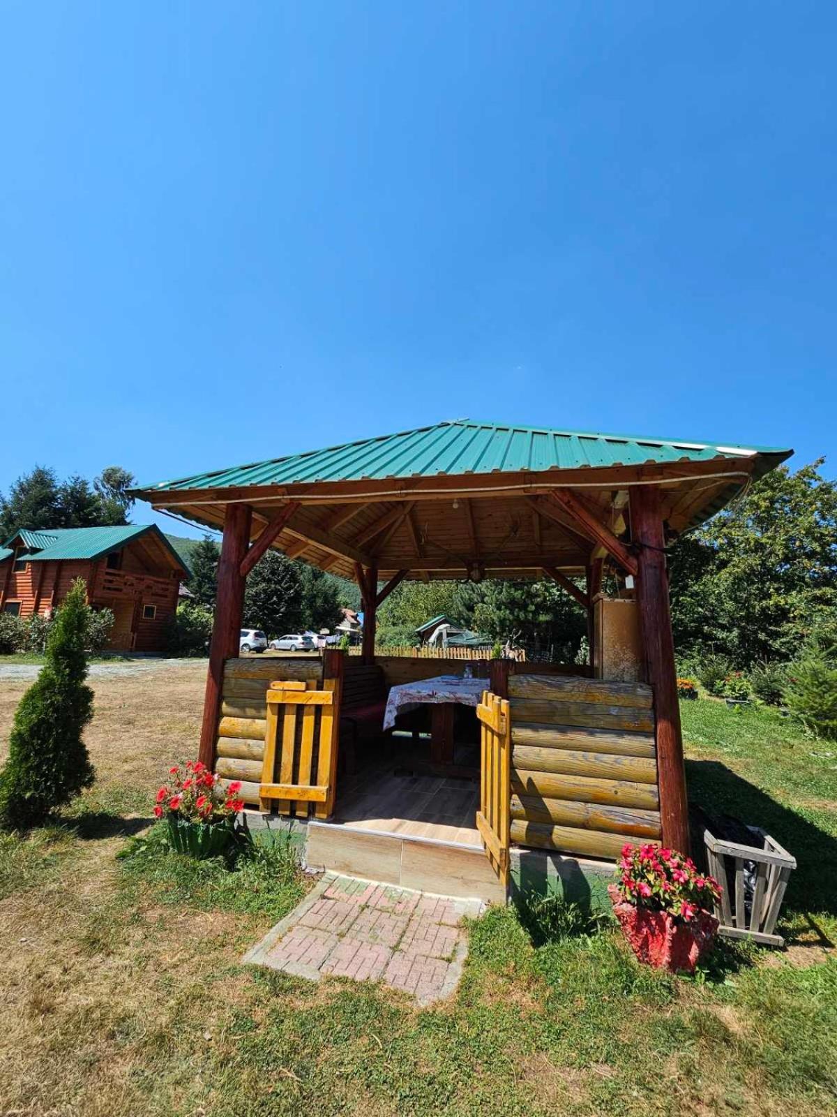 Konaci Oceva Zemlja Bungalovi Konaci Oceva Zemlja Vikendica Mojkovac Dış mekan fotoğraf