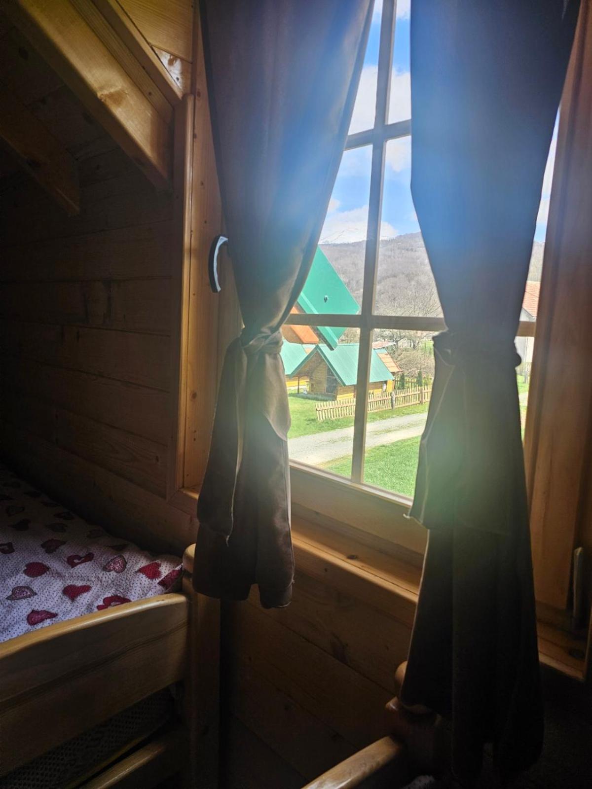 Konaci Oceva Zemlja Bungalovi Konaci Oceva Zemlja Vikendica Mojkovac Dış mekan fotoğraf